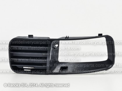 VW Polo Classic 97-> bumper grill R with fog lamp hole