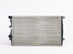 VW Golf 03->09 radiators 1.9TDi MAN/AUT +/-KOND 650X414X32 65280