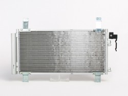 MZ 6 02->07 condenser 645X324X16 with receiver dryer 1.8/2.0/2.3/2.0D SRLine