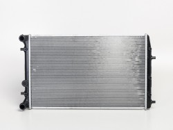 VW Polo 01->05 radiators 1.2/1.4/1.9SDi MAN +/-KOND 633X405X25 RA65271A