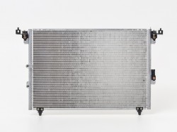 TT Hiace 95->05 condenser 690X475X16 without dryer 2.4/2.7/2.4D/2.5D-4D