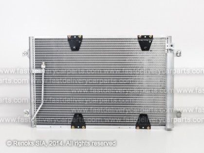 SZ Grand Vitara 97->05 condenser 615X400X18 with integrated receiver dryer 2.7/2.0D